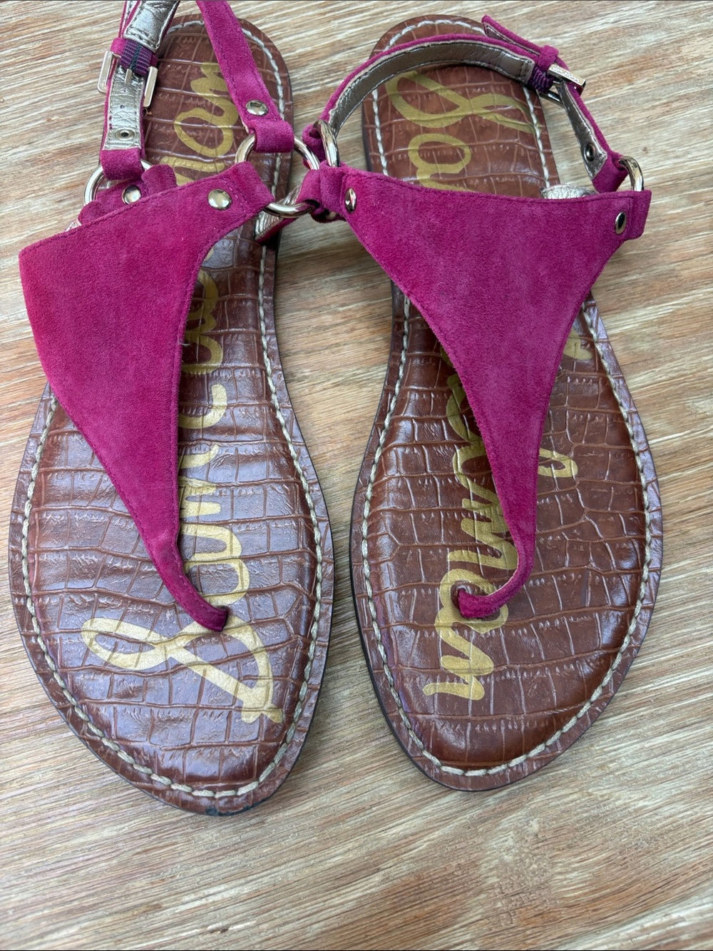 Sam Edelman Raspberry Suede T-Strap Sandals Greta